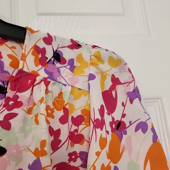 W5 Multicolor Floral Blouse - Picture 5 of 10